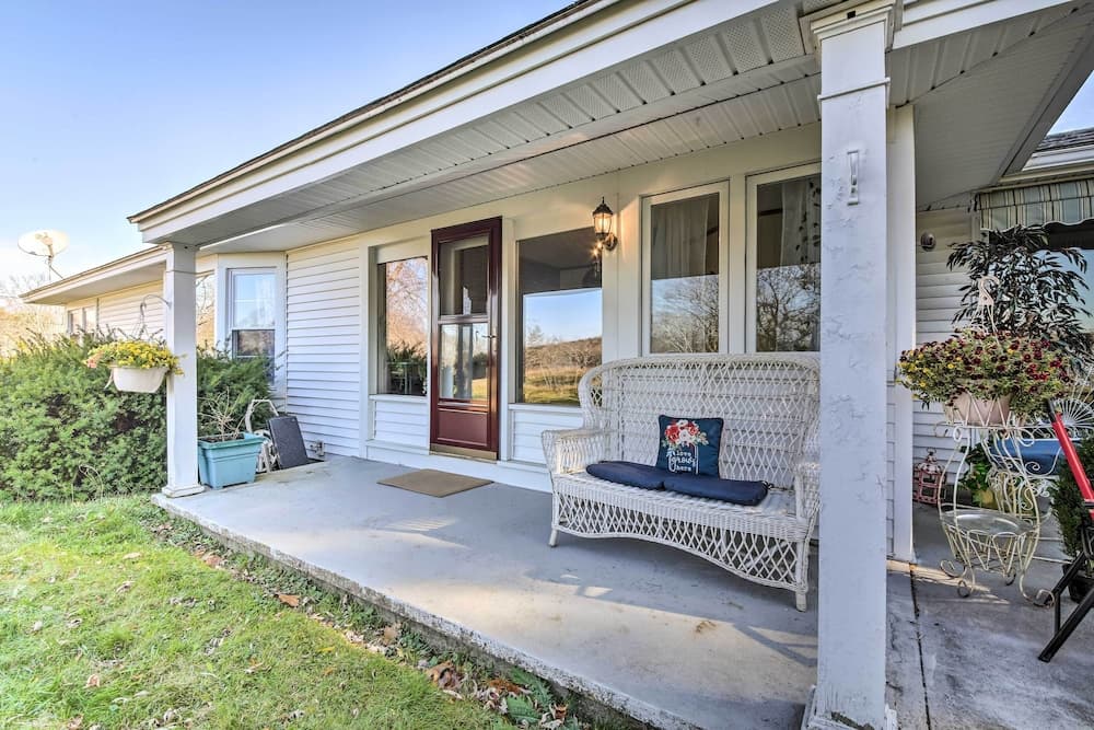 Peaceful Maine Home w/ Patio: Ocean Inlet Getaway!