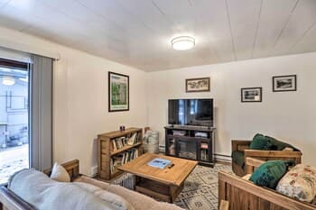 Downtown Bigfork Hub w/ Patio, Walk to Harbor