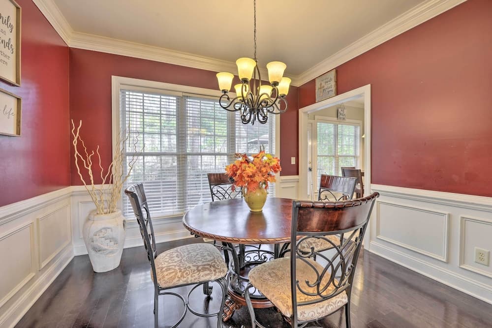 Wendell Home w/ Fenced Yard, Close to Raleigh