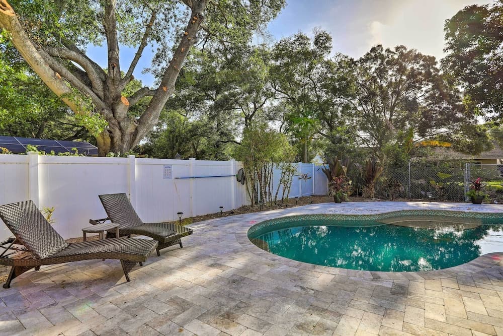 Modern Clearwater Home w/ Deck: 9 Mi to Beach