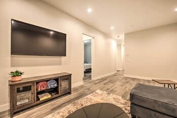 Townhome w/ Hot Tub Across From Ski Lifts!