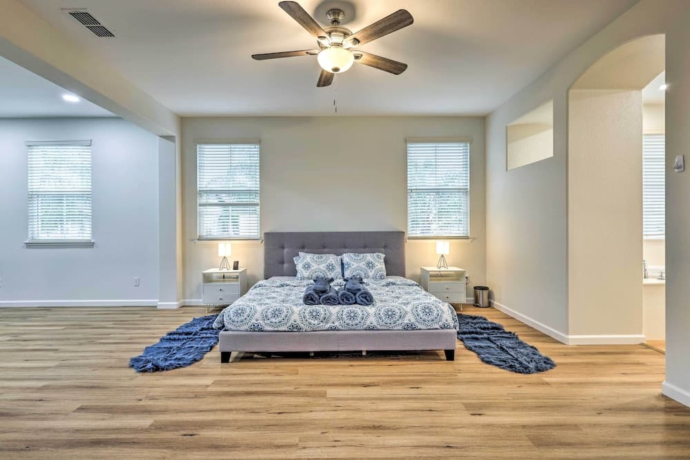 Spacious Tracy Home w/ Fenced Backyard!