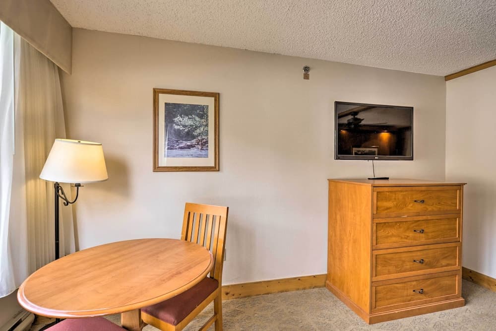 Crested Butte Studio w/ Community Hot Tub & Pool!