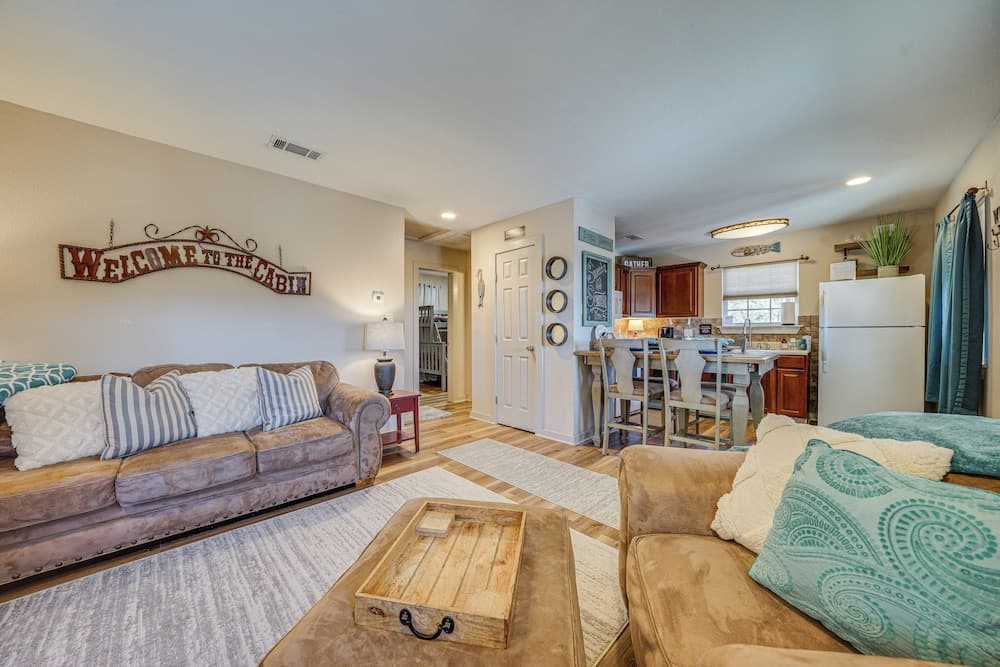 Secluded Tuskahoma Retreat w/ Deck & Views!