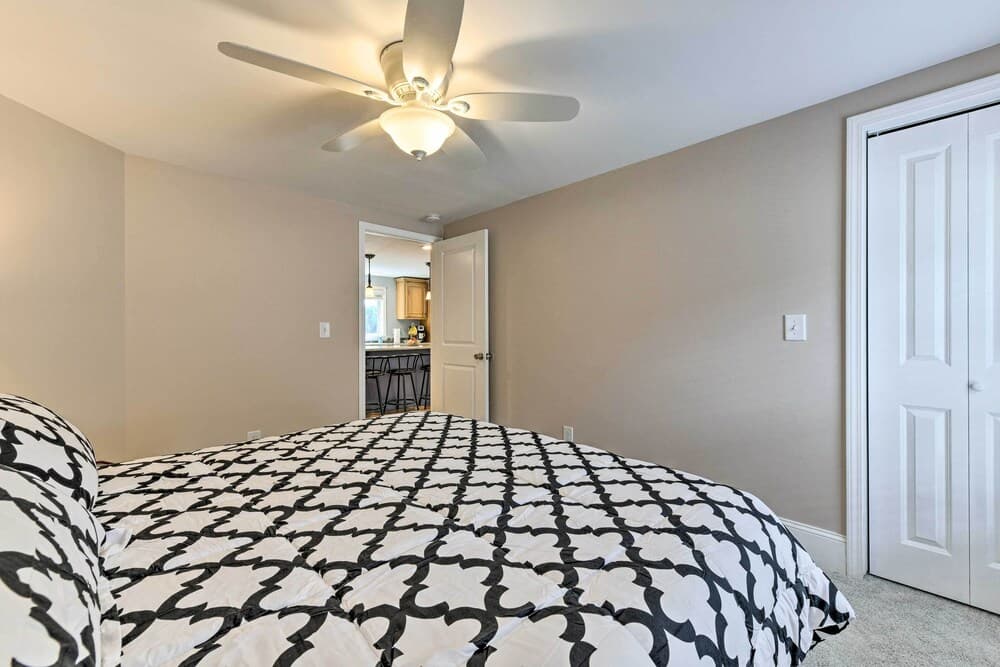 'skipper's Lighthouse' Retreat on Lake Norman