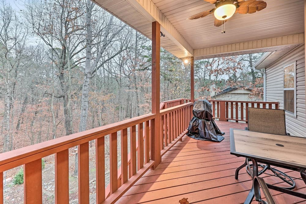 Bella Vista Home - 2 Blocks to Bike & Hike!