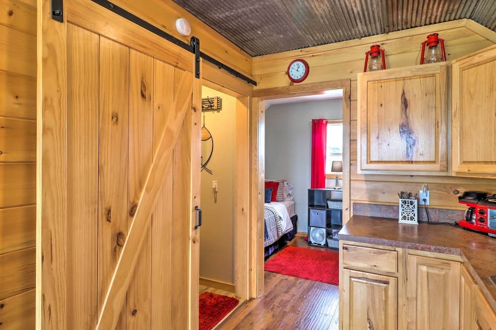 Rustic Norfork Studio w/ Million Dollar View!