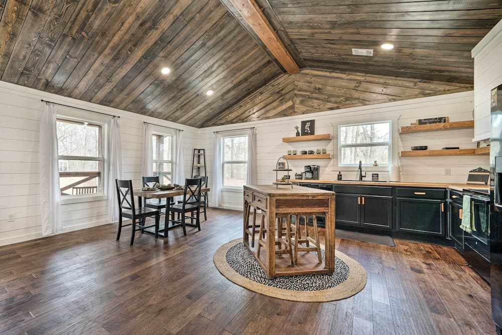 Broken Bow Vacation Rental w/ Fire Pit