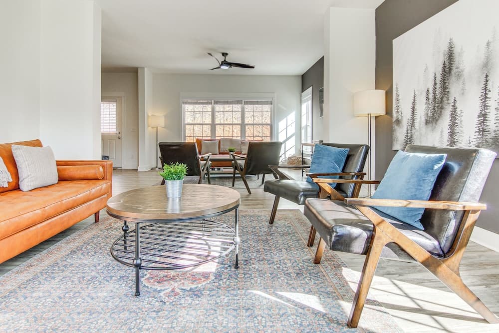 Family Holiday Retreat! Mtn-view Blue Ridge Home