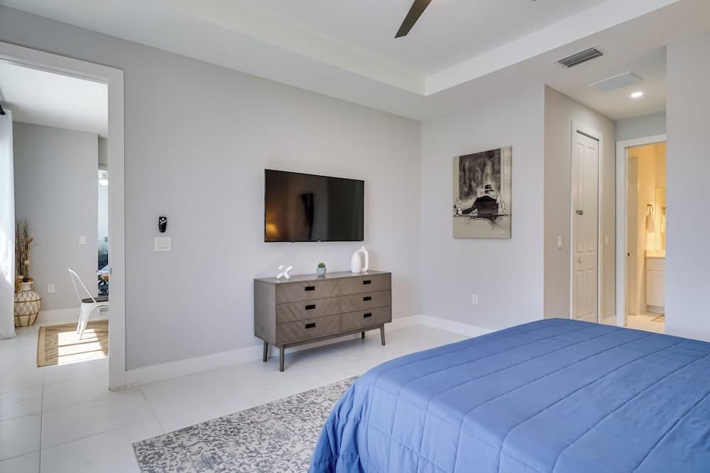 Family-friendly Cape Escape: Golf, Swim & Explore!