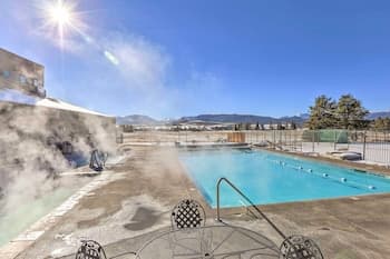 Fraser Condo: Community Amenities & Shuttle!