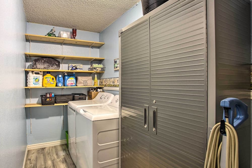 Cedar Creek Reservoir Home w/ Private Boat Launch!