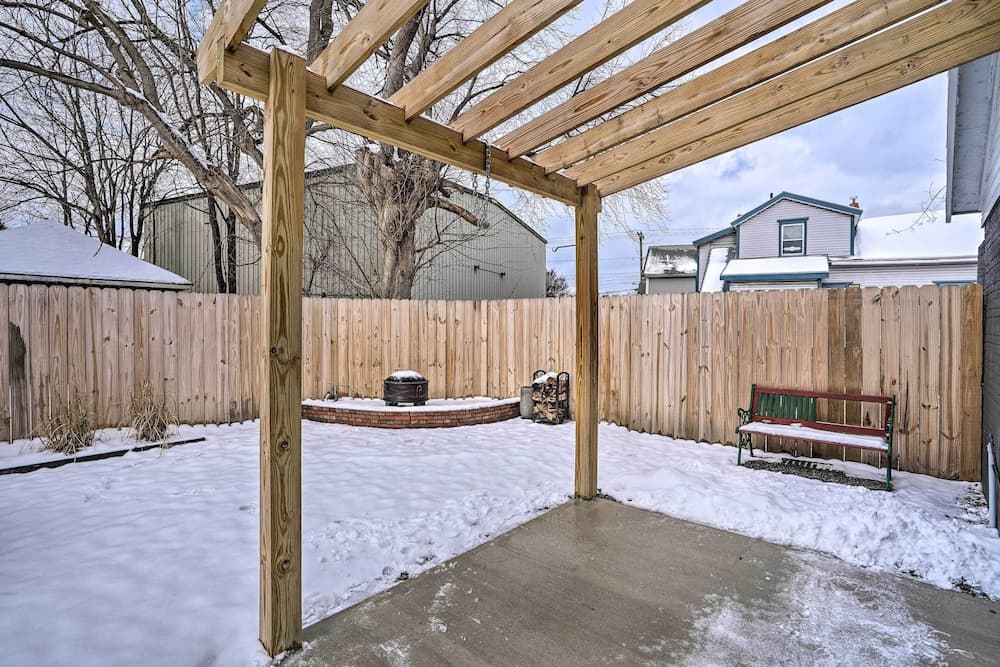 Pet-friendly Apartment w/ Private Deck!