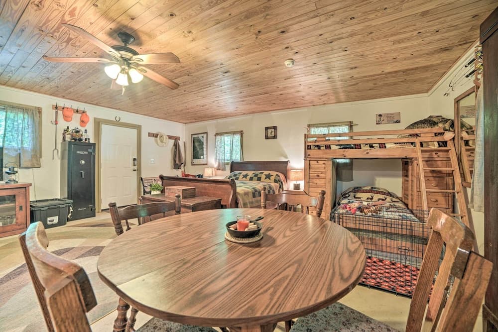 Private Murray Abode w/ Fire Pit: Hunt & Fish