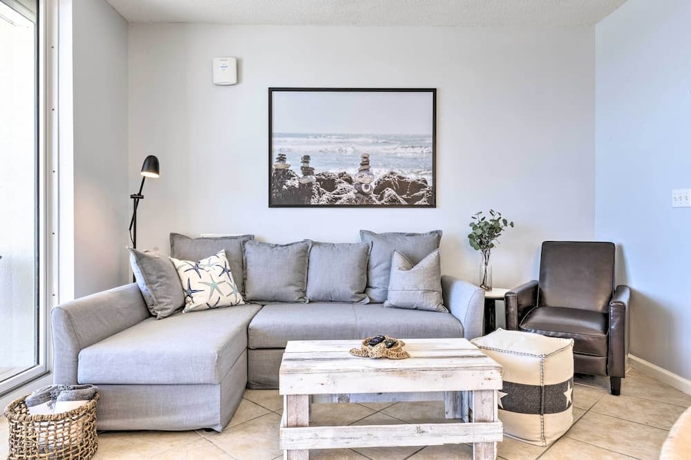 Gulf Shores Condo w/ Ocean Views & Beach Access!