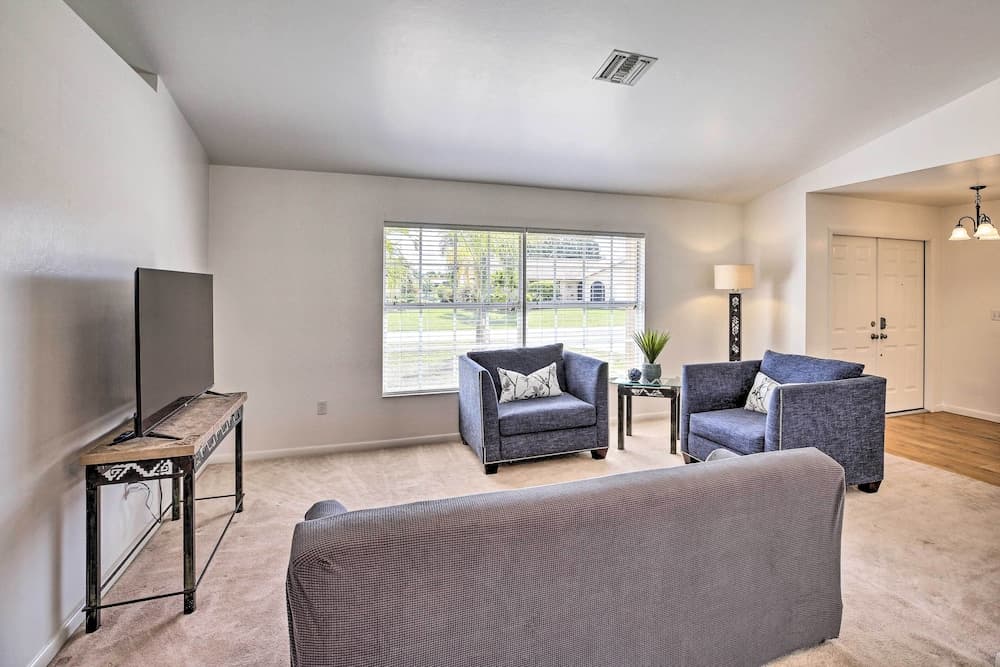 Breezy Cape Coral Oasis, Covered Lanai & BBQ