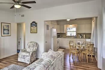 Sunny Cocoa Beach Home: Walk to Sea + Attractions!