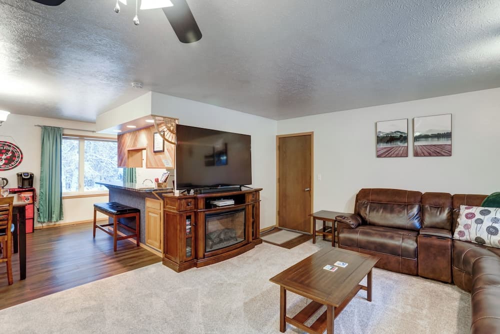 Peaceful Nature Escape w/ Deck in North Pole!