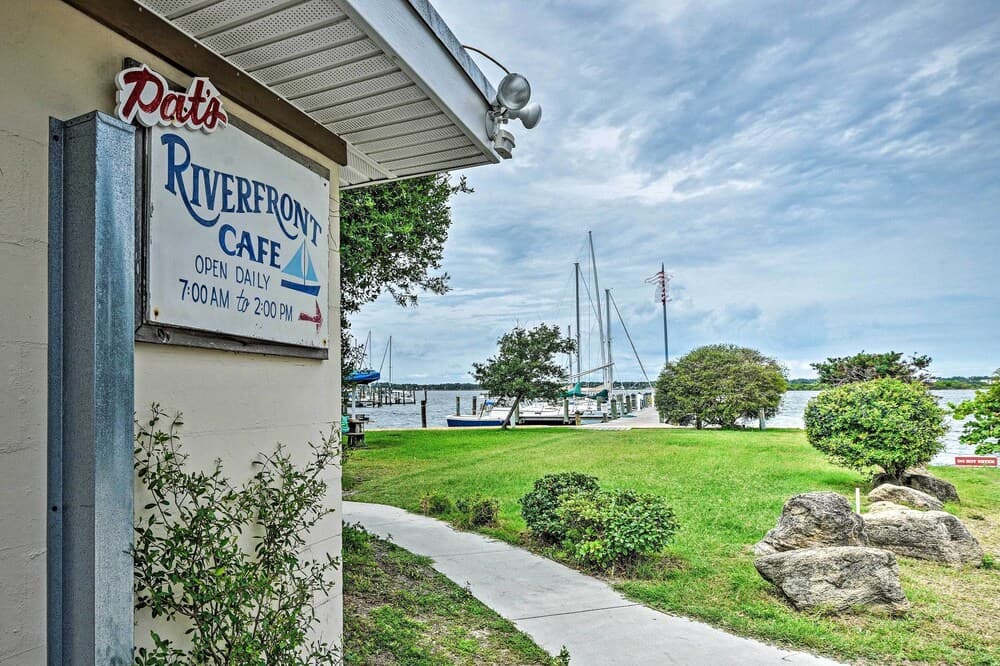 Charming Port Orange Home - Walk to Beach!