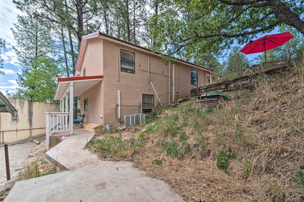 Historical Ruidoso 'midtown Retreat' by Shops