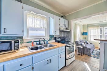 North Carolina Cottage Near Golfing & Hiking!