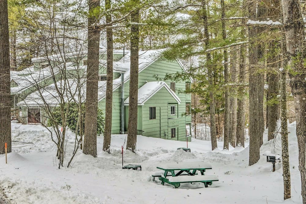 Bartlett Condo ~ 1 Mi to Attitash Resort!