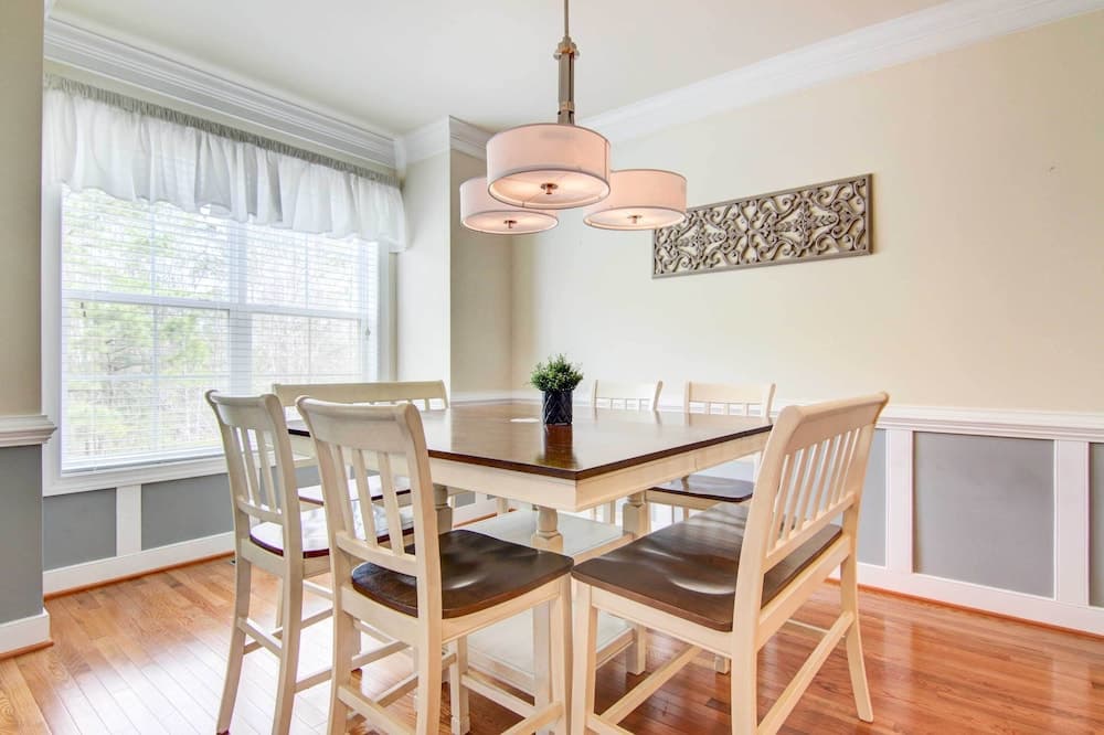 Rehoboth Beach Vacation Rental 6 Mi to Beach!