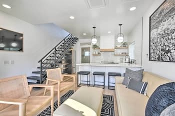 Catalina Island Gem w/ Rooftop Deck + Views!