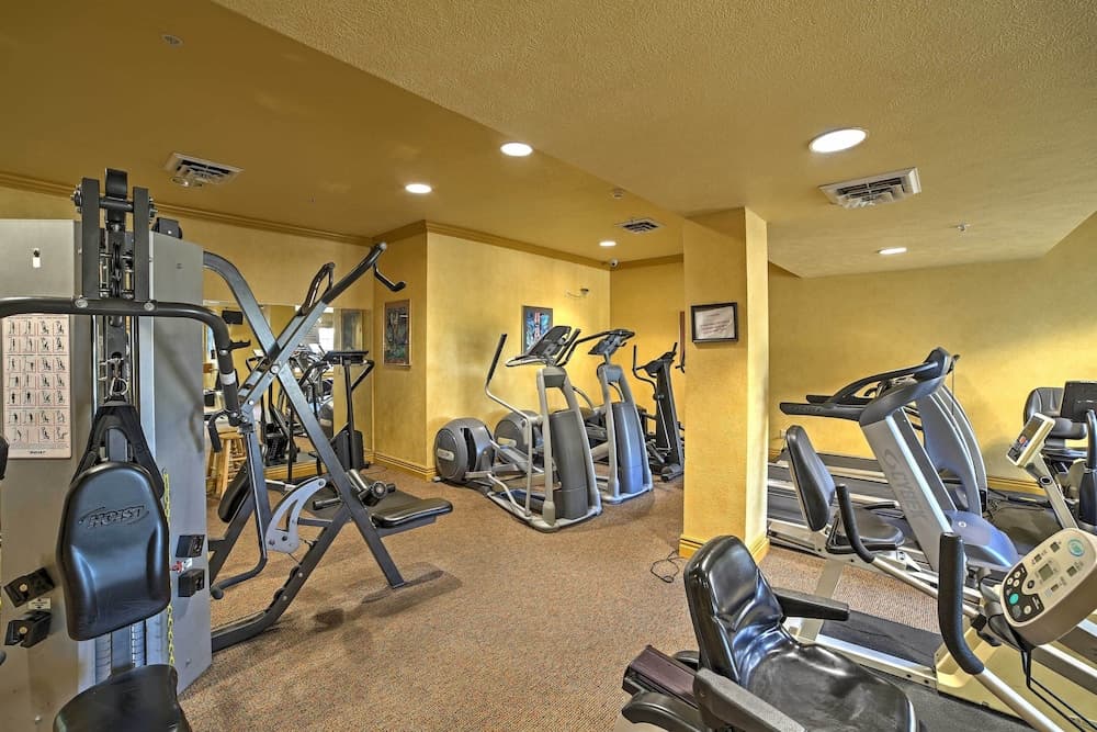 Cozy Branson Condo Near Lakes & Theatre District