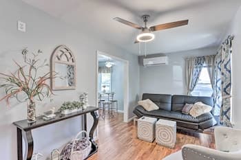 Cozy Warsaw Cottage: Walk to Drake Harbor!