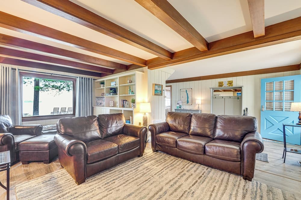 Modern Torch Lake Cottage w/ Dock Near Ski Resorts