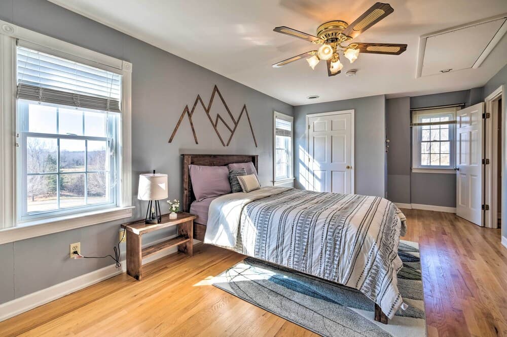 Pet-friendly Cottage With Game Room & Fire Pit!