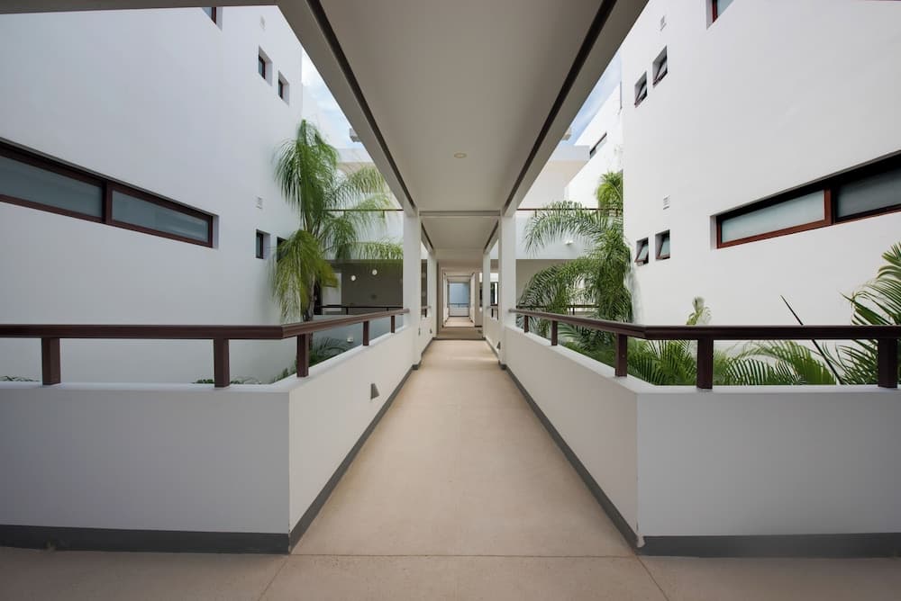 Luxe Tao Riviera Resort Condo w/ Beach & Golfing!