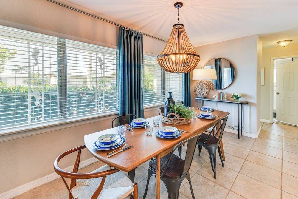 Canal-front Vacation Rental w/ Gulf Access!