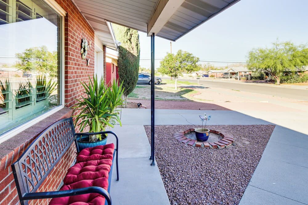 Quiet Family Home w/ Patio ~ 4 Mi to Utep, Airport