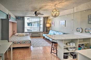 Lovely Daytona Beach Studio on the Beach!