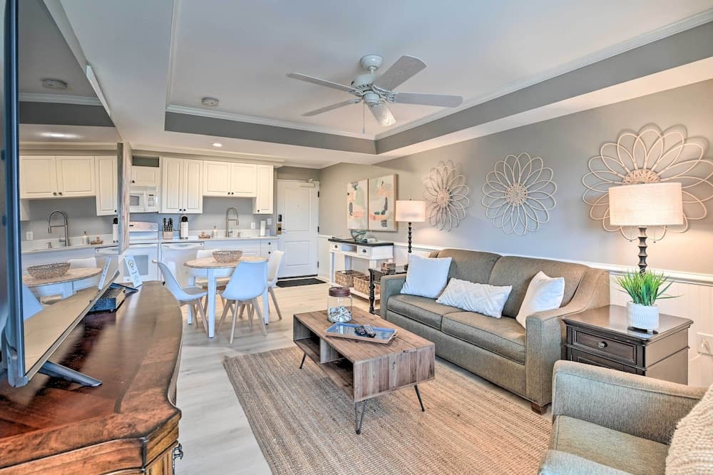 Summerhouse Villas Condo With Resort Amenities!