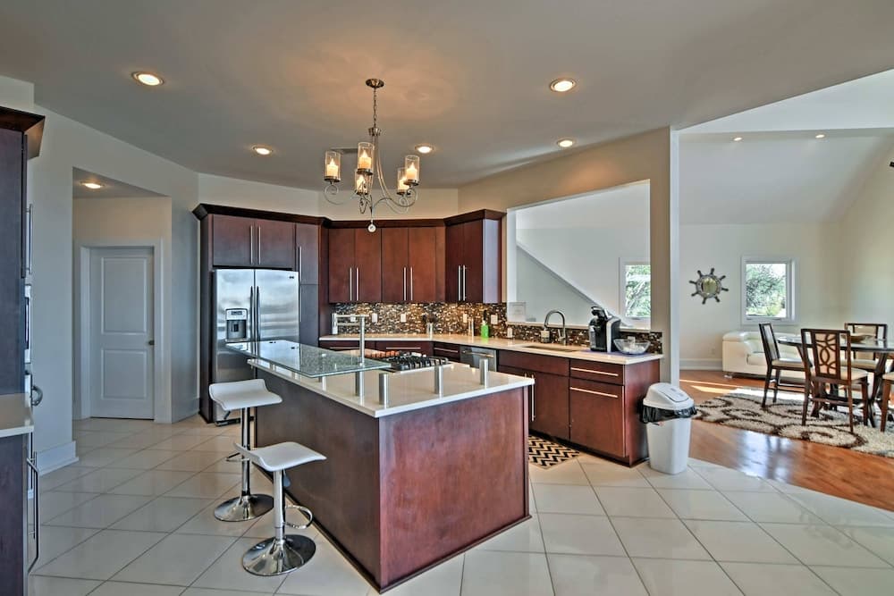 Gorgeous Ocean Springs Waterfront Home w/ Dock!