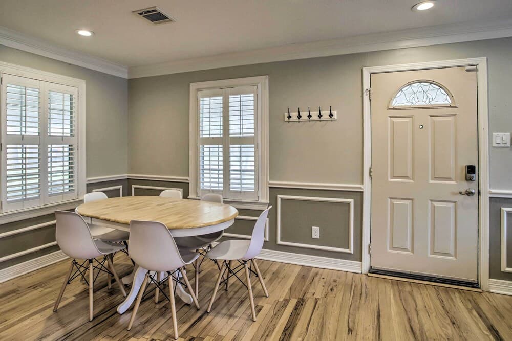 Pet-friendly Houston Home w/ Private Backyard