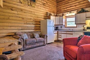 Cabin w/ Fire Pit, Views & Bbq: 18 Mi to Moab!