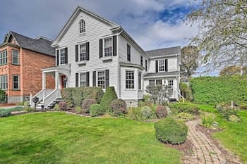 Unique & Historic Home Walk to Lake Champlain