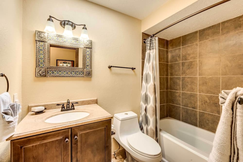 Alluring Alto Escape w/ Deck: 7 Mi to Ruidoso!