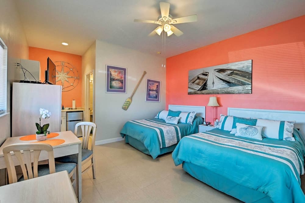 Everglades Studio W/marina View, Patio+pool Access
