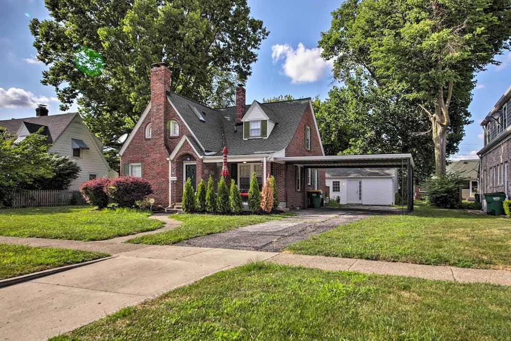 Indianapolis Vacation Rental - Walk to the Ims!