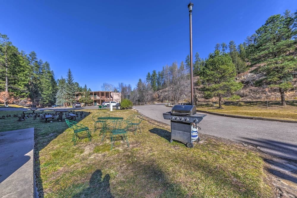 Rustic Ruidoso Vacation Rental ~ 2 Mi to Downtown!