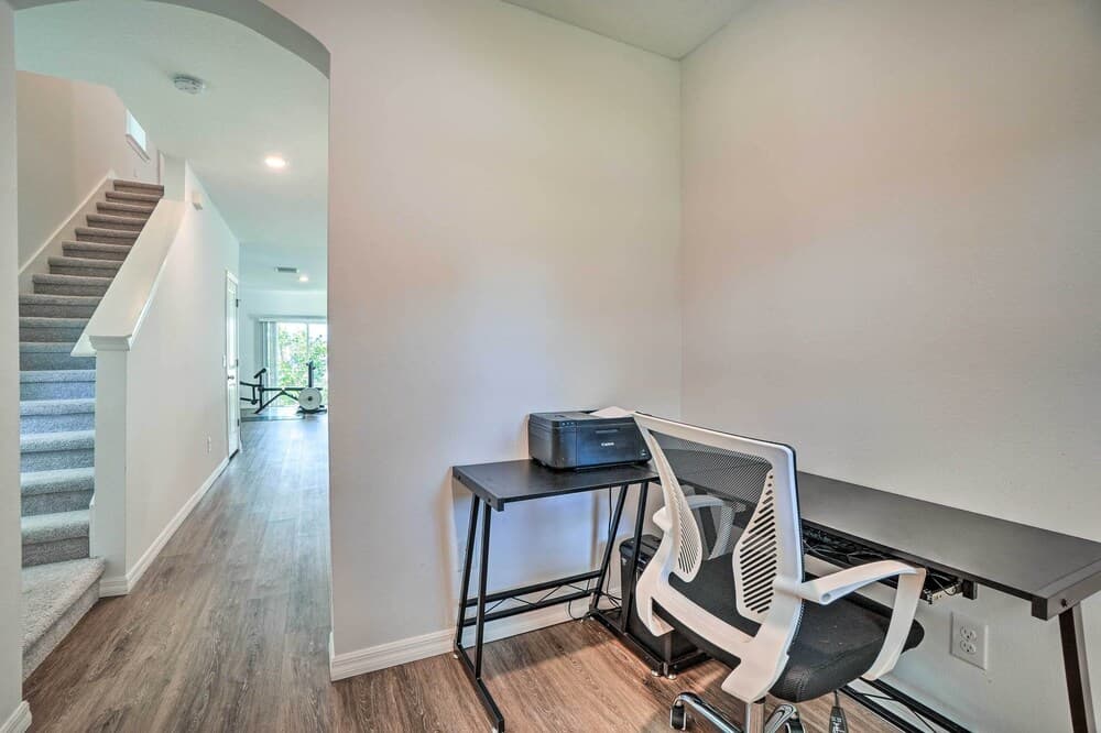 Contemporary Tampa Home - Close to Downtown!