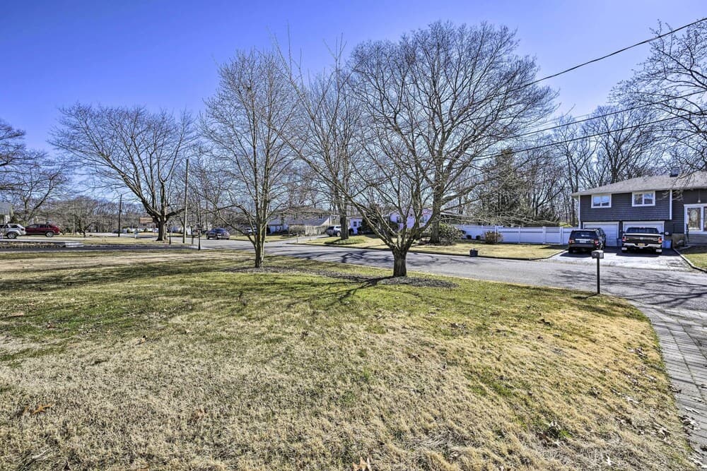 Suffolk County Vacation Rental: 5 Mi to Bay!