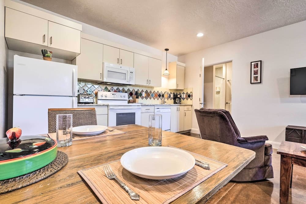 Quaint Kanab Casita - 3 Mi to the Heart of Town!