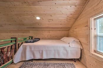 Rustic Farm Stay in a Hendersonville Studio!