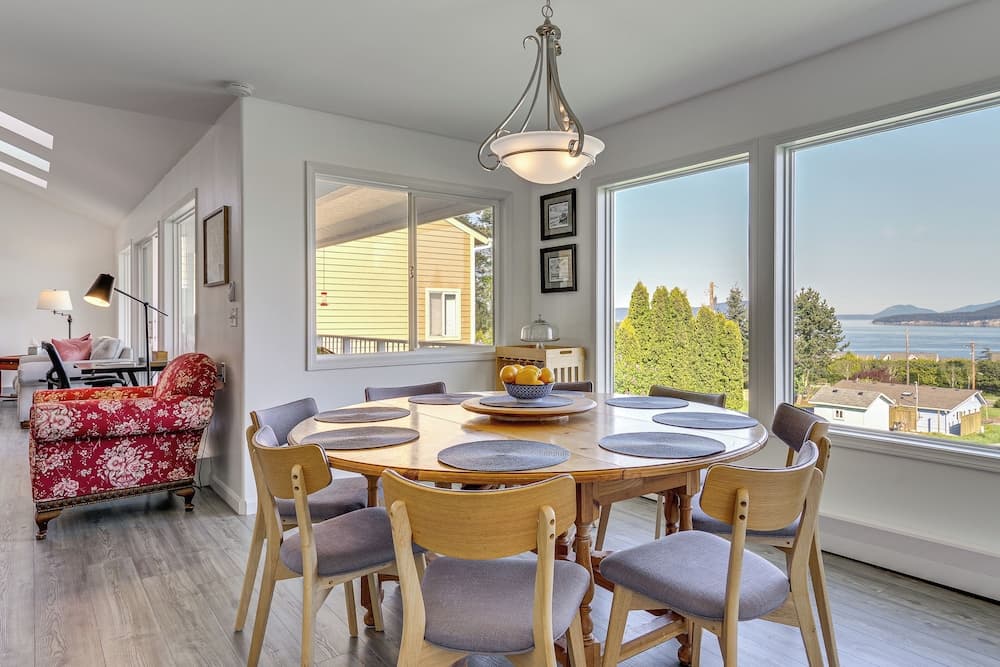 Anacortes Home w/ Views of Puget Sound